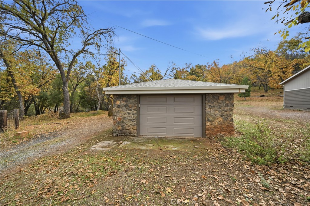 13035 Anderson Road Property Photo 3