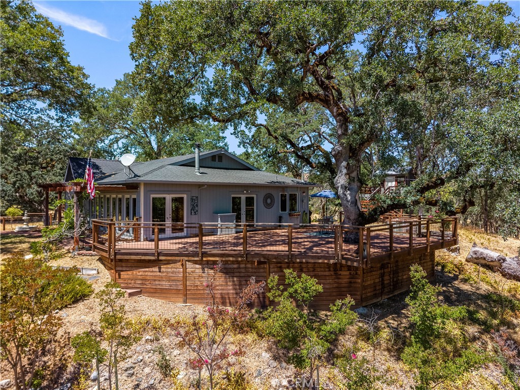 608 Dixon Drive Property Photo 4