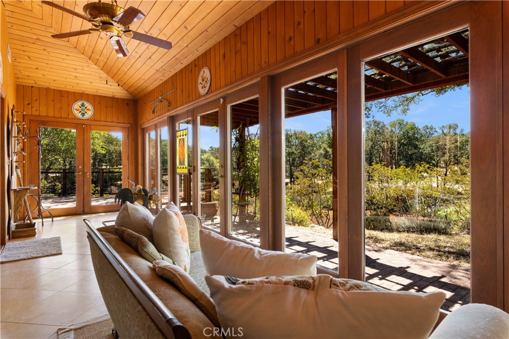 608 Dixon Drive Property Photo 10