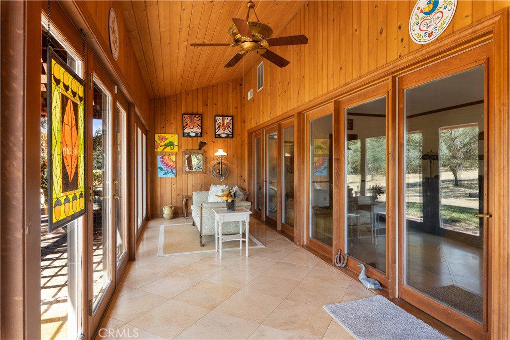608 Dixon Drive Property Photo 11