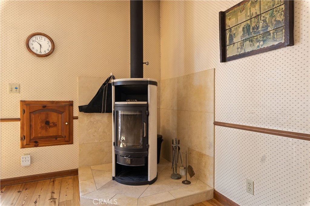 608 Dixon Drive Property Photo 18