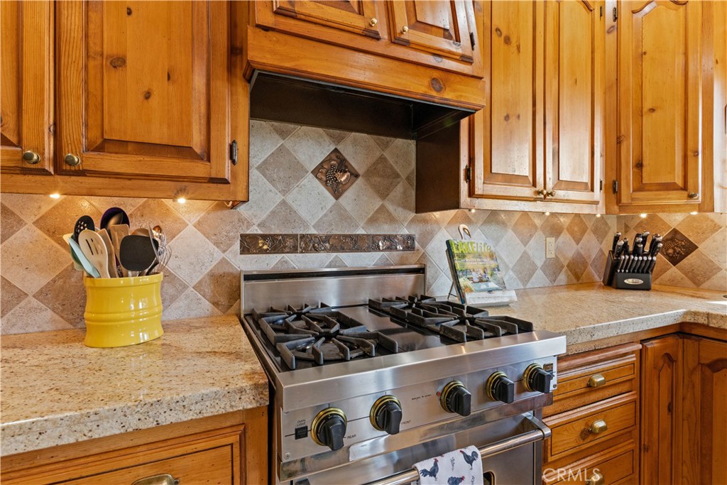 608 Dixon Drive Property Photo 22