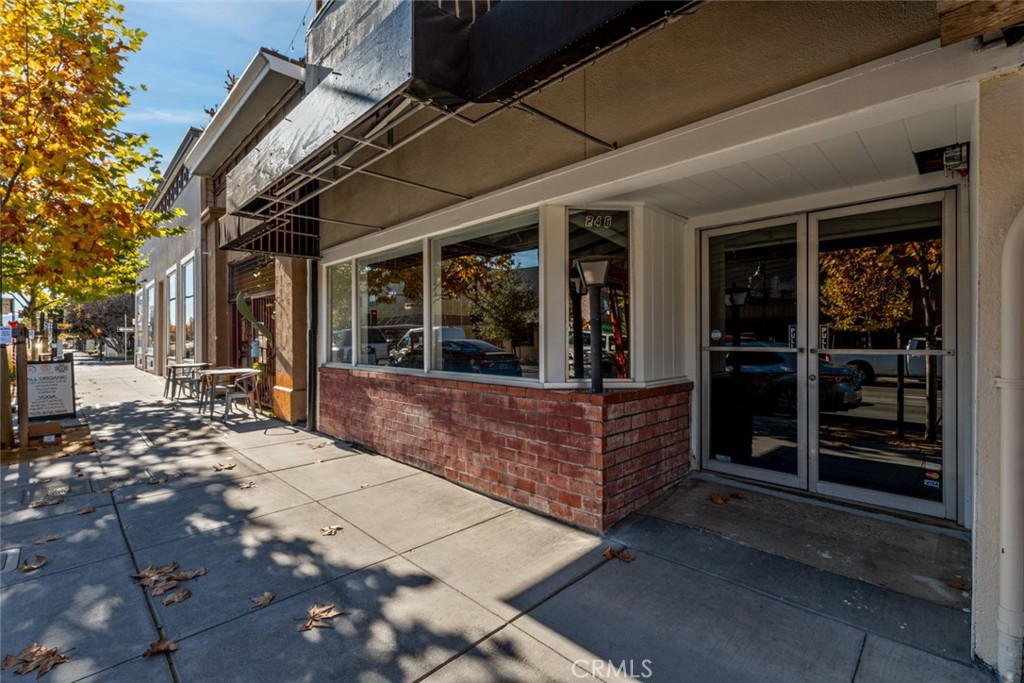 252 N State Property Photo 1