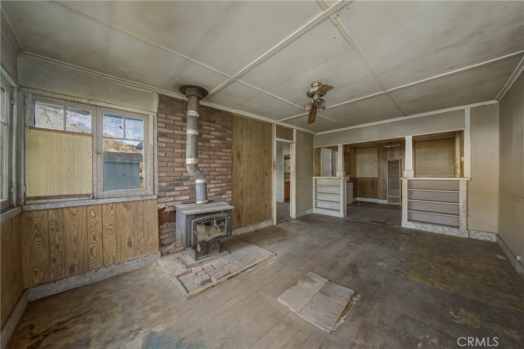 3527 E State Highway 20 Property Photo 3