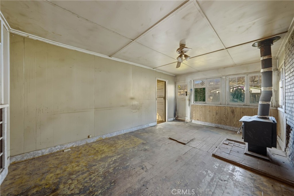 3527 E State Highway 20 Property Photo 4