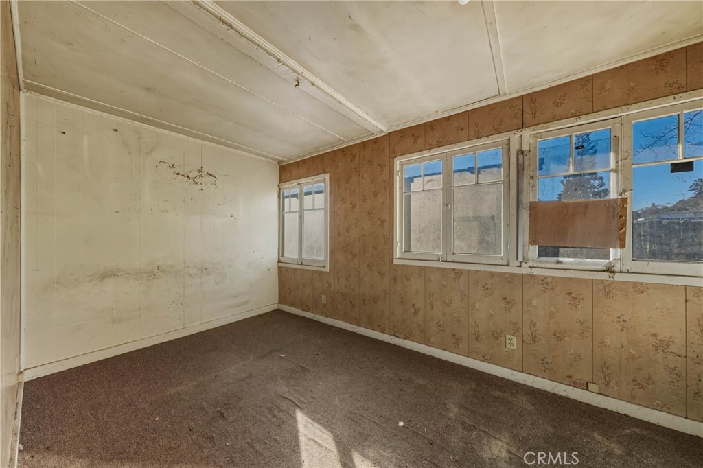 3527 E State Highway 20 Property Photo 19