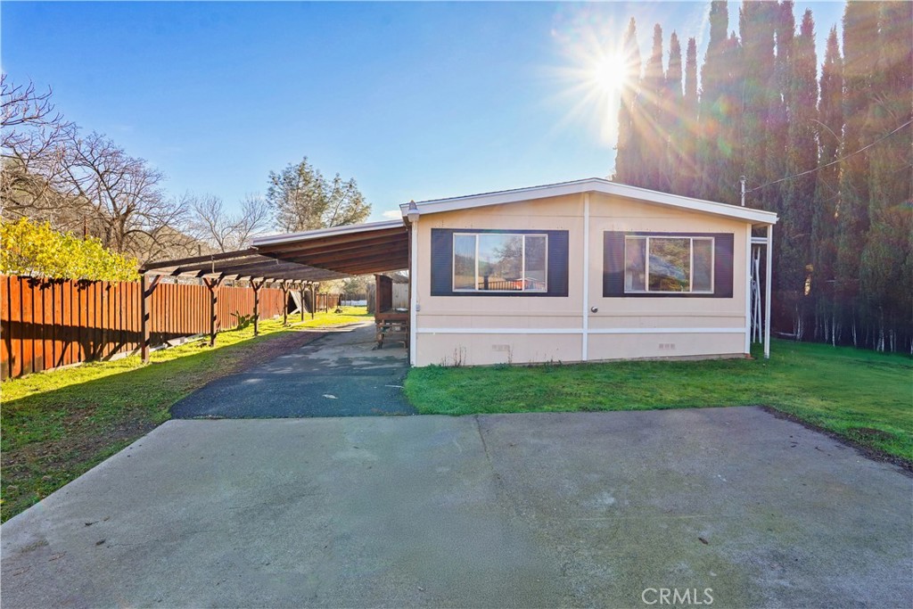 16700 Fox Way Property Photo 1