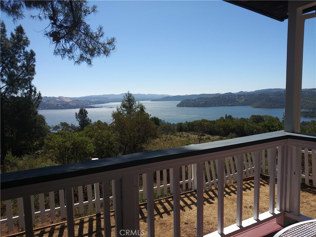 8405 Broadview Property Photo 1