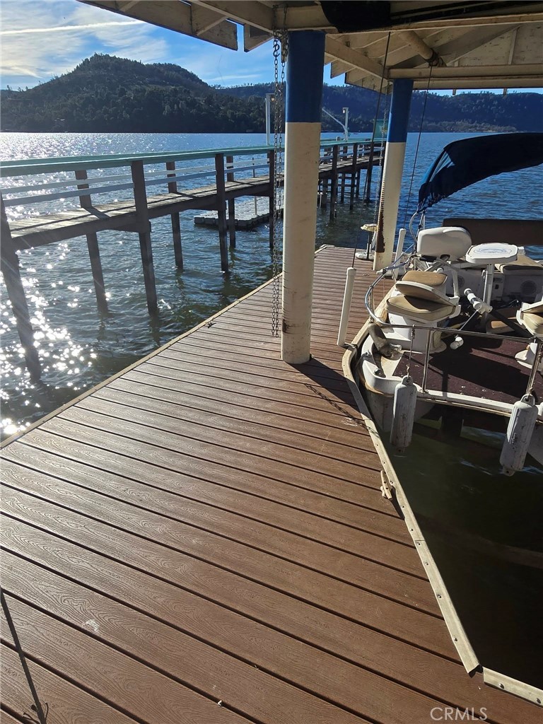 14101 Lakeshore Property Photo 5