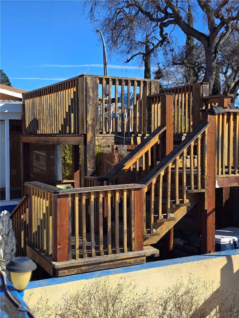 14101 Lakeshore Property Photo 9