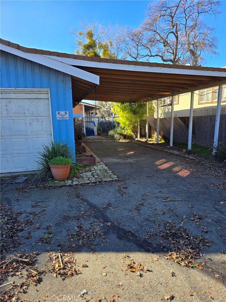 14101 Lakeshore Property Photo 14