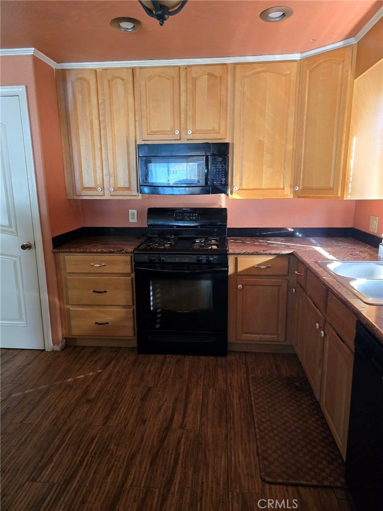 14101 Lakeshore Property Photo 15