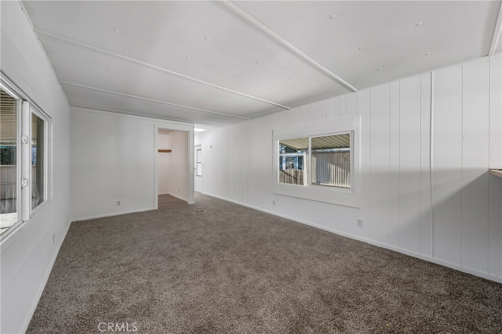 5890 E Highway 20 16 Property Photo 5