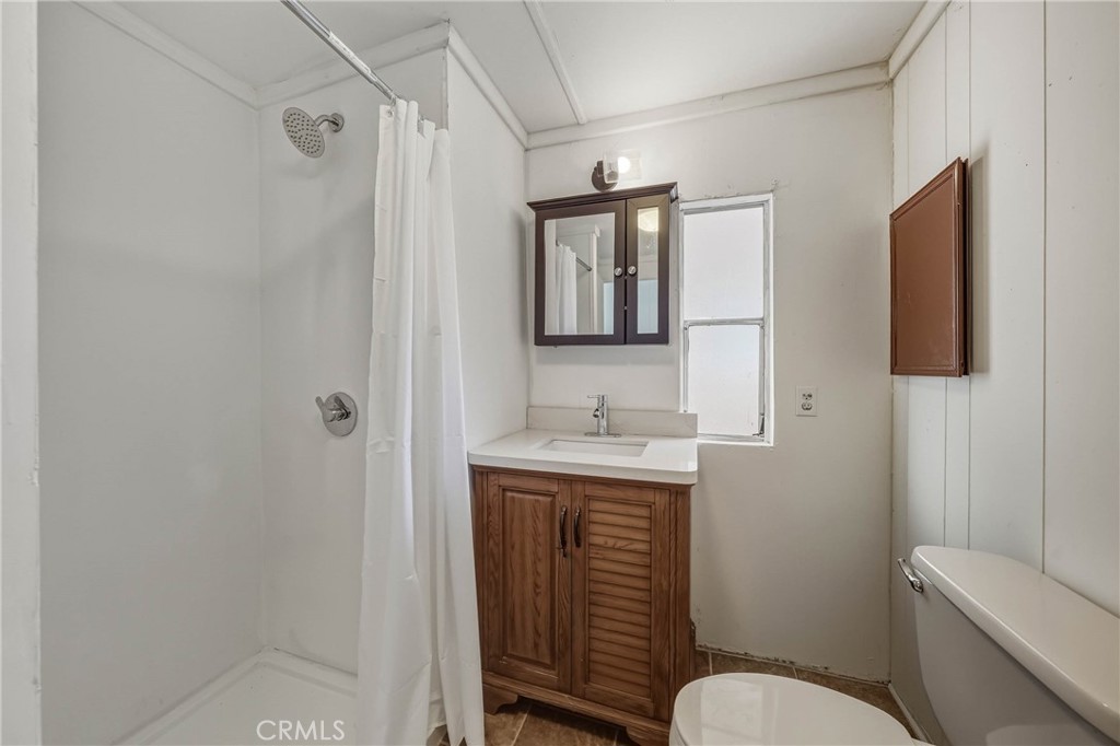 5890 E Highway 20 16 Property Photo 6
