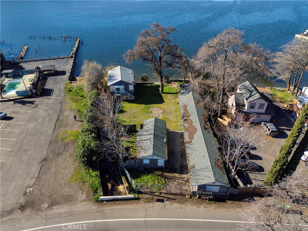 14151 Lakeshore Property Photo 5
