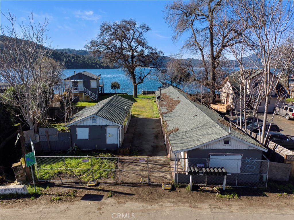 14151 Lakeshore Property Photo 6