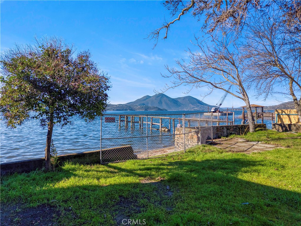 14151 Lakeshore Property Photo 27