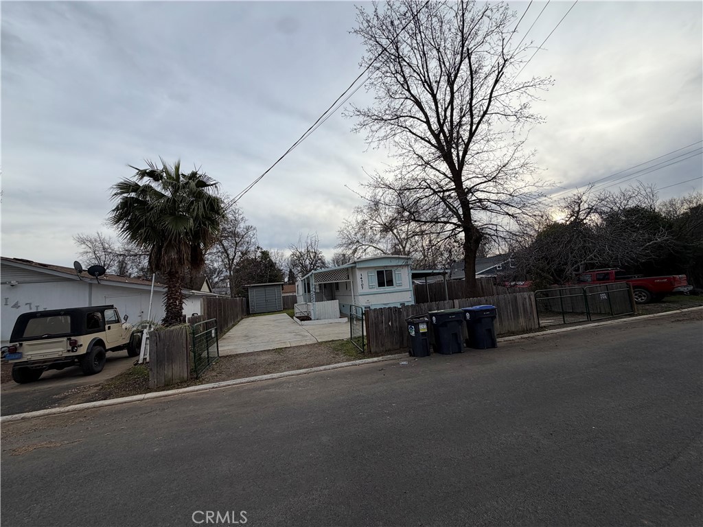 14707 Walnut Avenue Property Photo 6