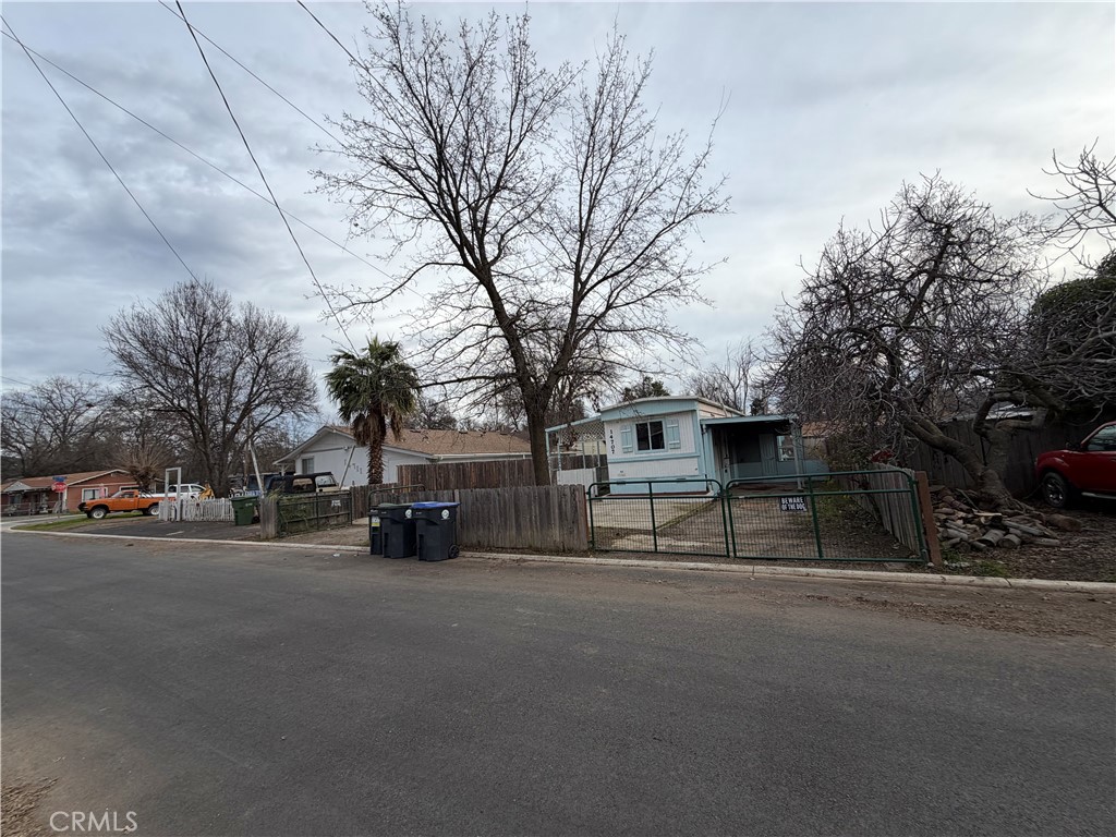 14707 Walnut Avenue Property Photo 7
