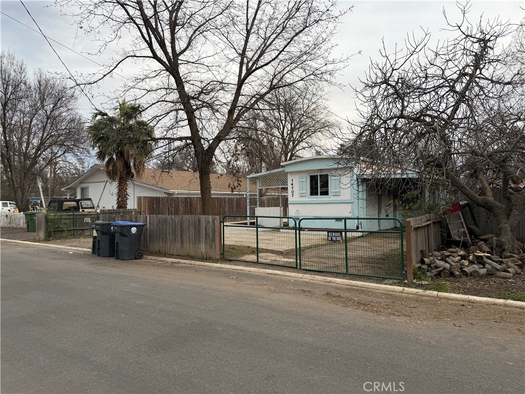14707 Walnut Avenue Property Photo 8