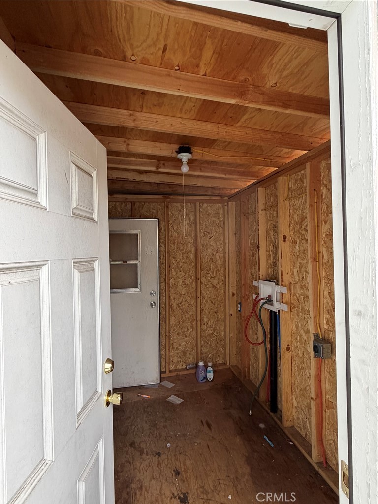 14707 Walnut Avenue Property Photo 38