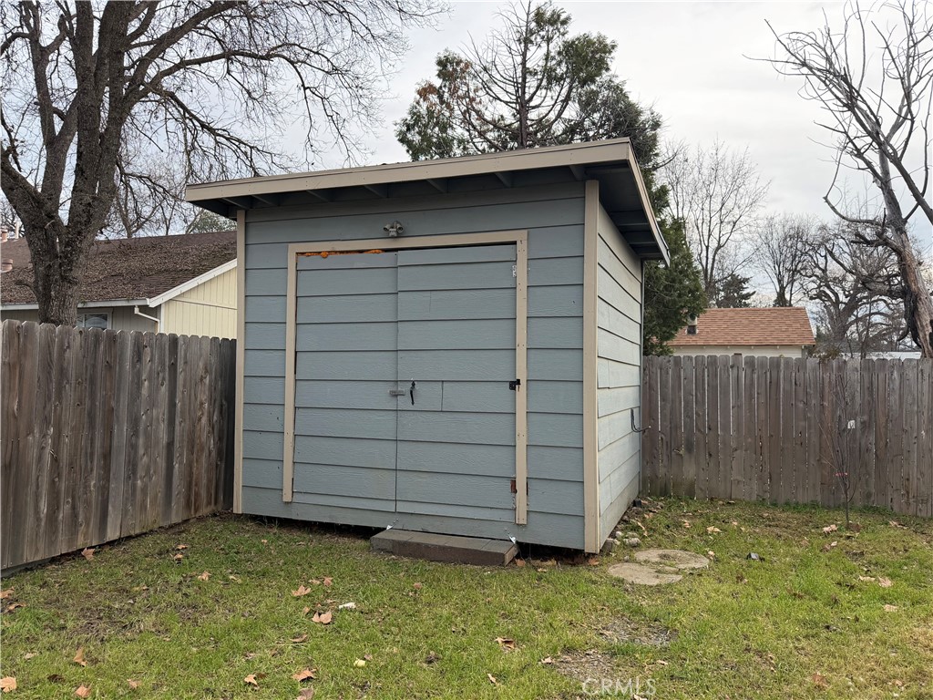 14707 Walnut Avenue Property Photo 50