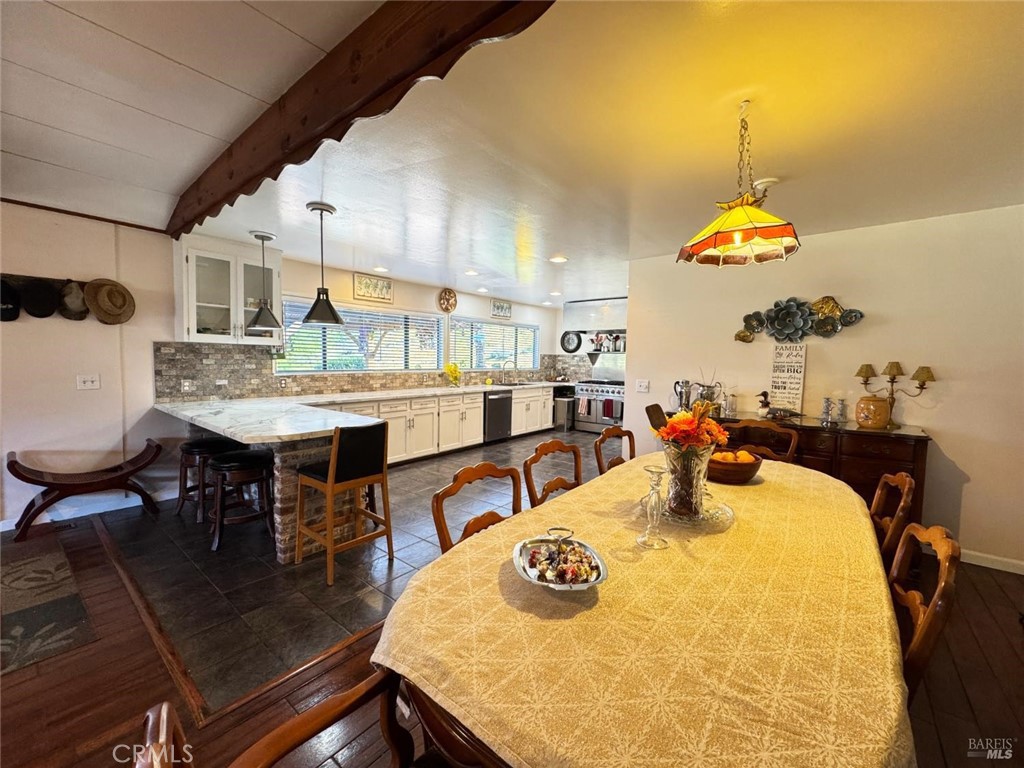 8411 Highway 175 Property Photo 5