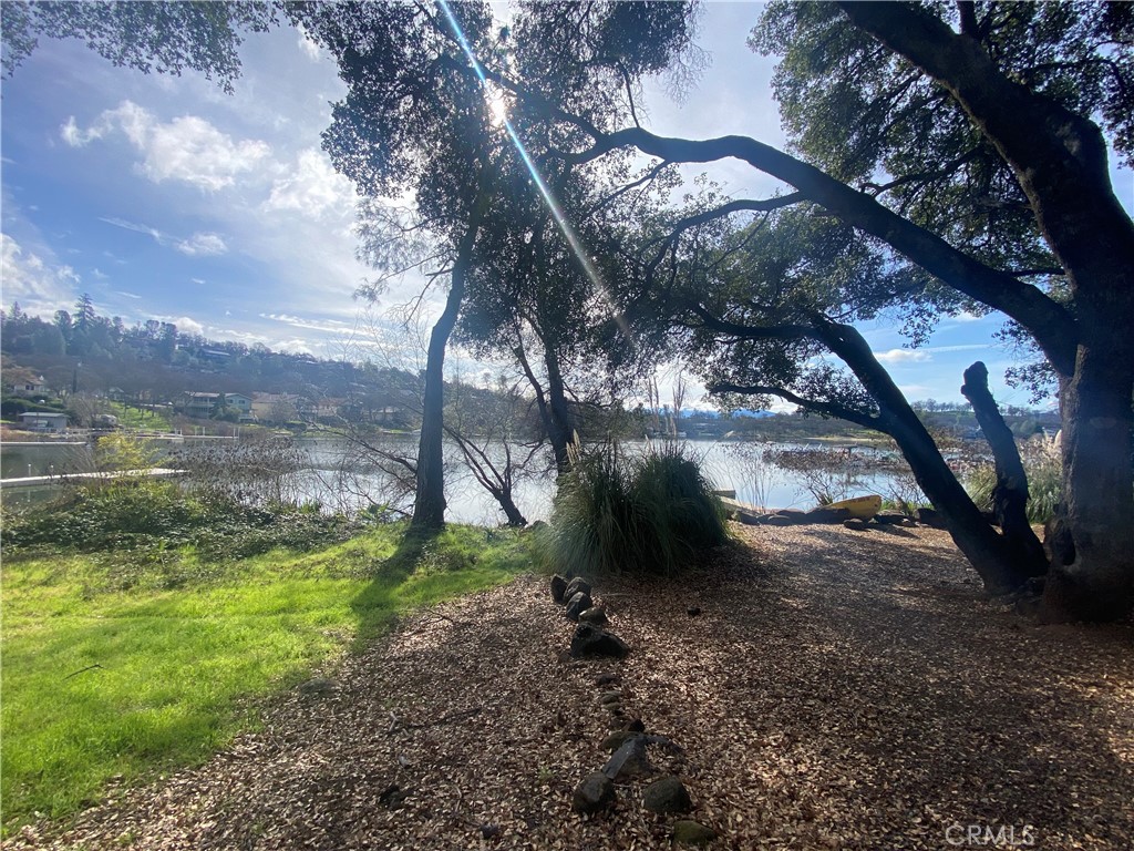 18879 N Shore Property Photo 3