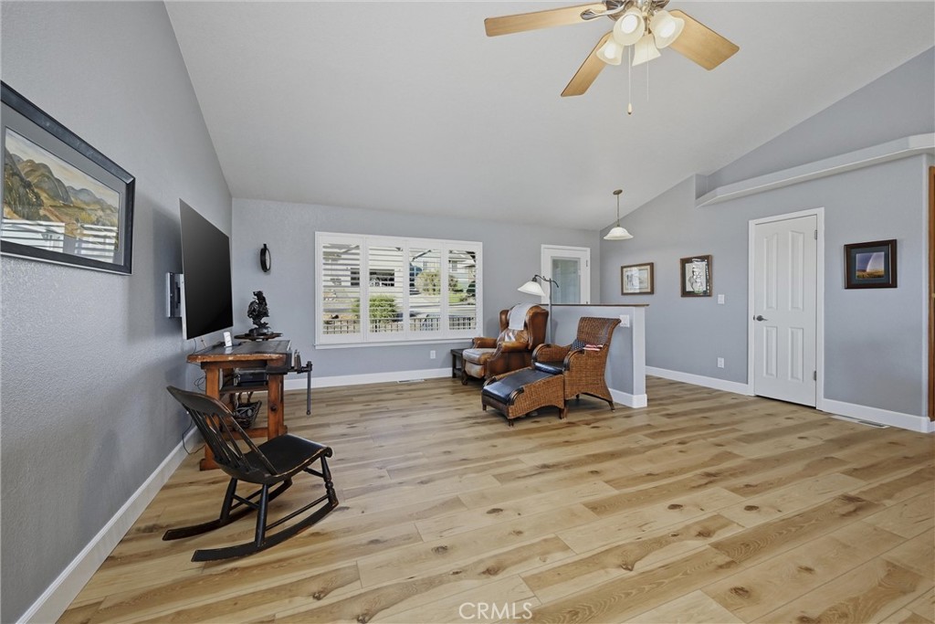 19093 Ravenhill Road Property Photo 8