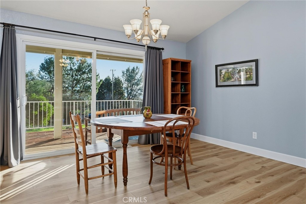 19093 Ravenhill Road Property Photo 11