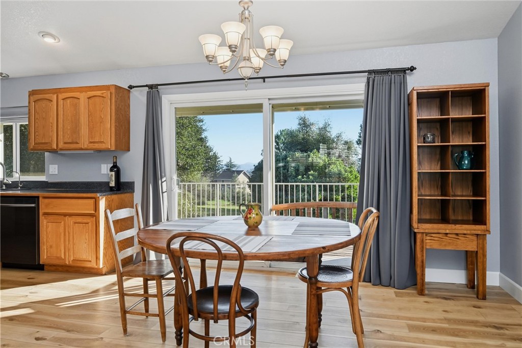 19093 Ravenhill Road Property Photo 12