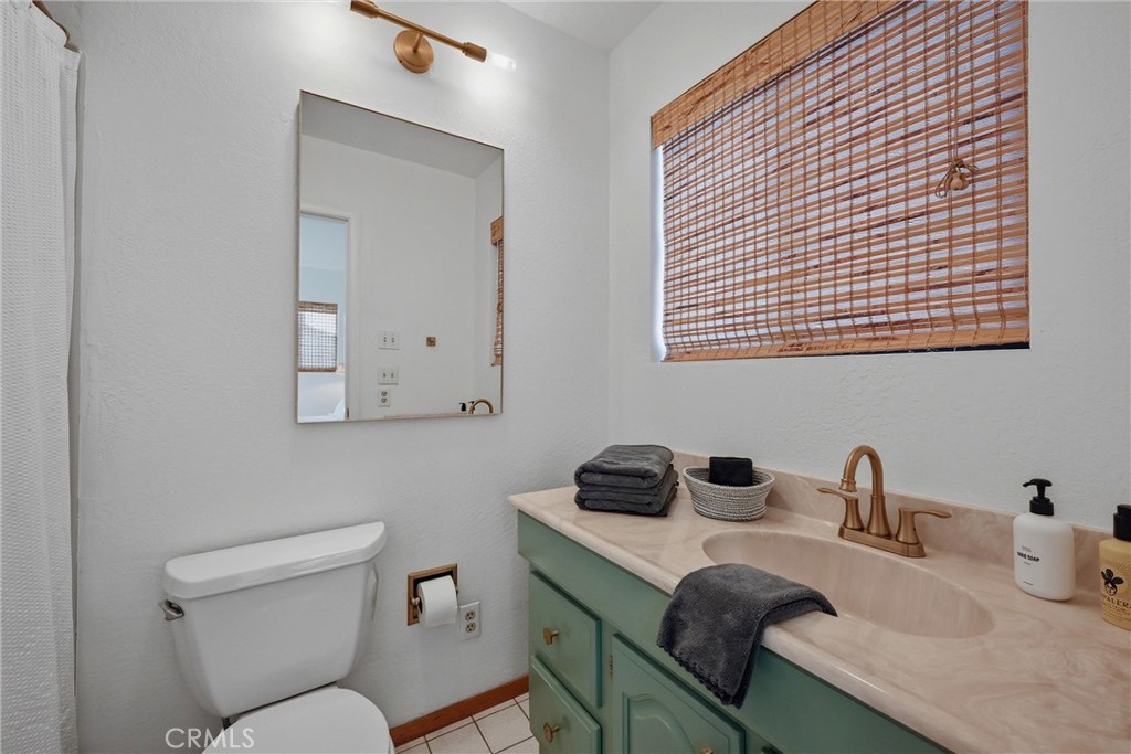 10727 E Highway 20 Property Photo 22