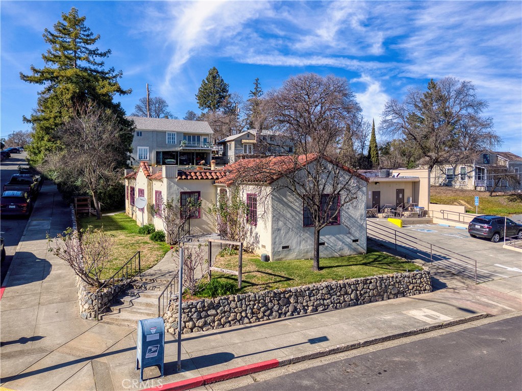 301 N Forbes Street Property Photo 4