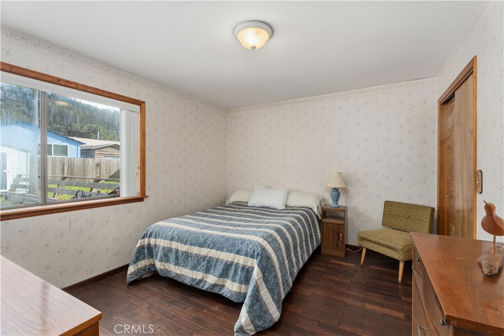 37043 Omega Property Photo 11