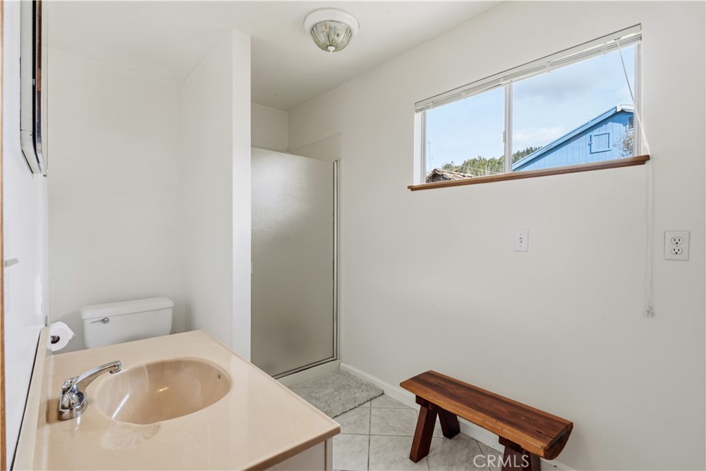 37043 Omega Property Photo 13