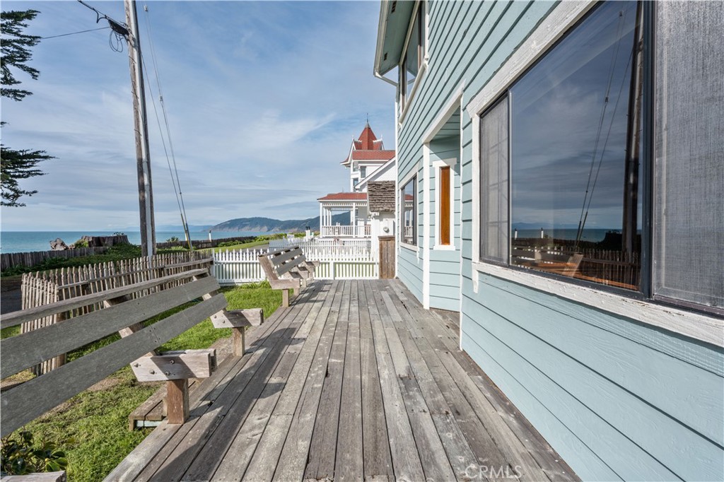 37043 Omega Property Photo 15