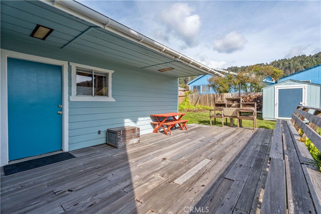 37043 Omega Property Photo 18