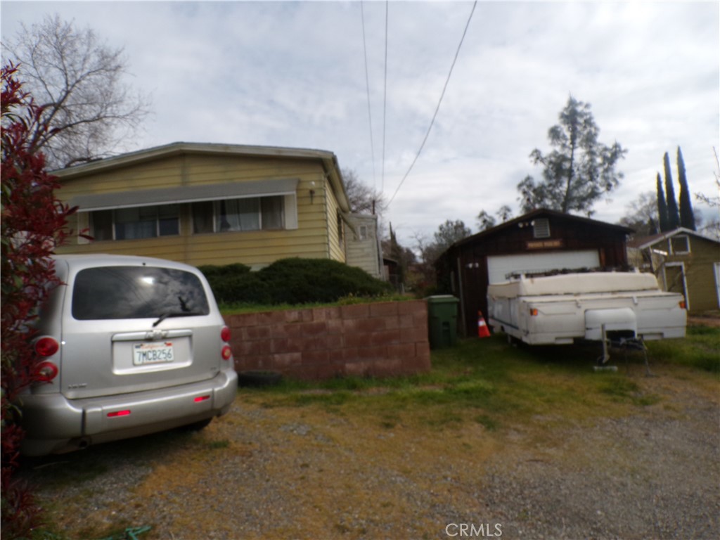 3832 Fir Property Photo 2