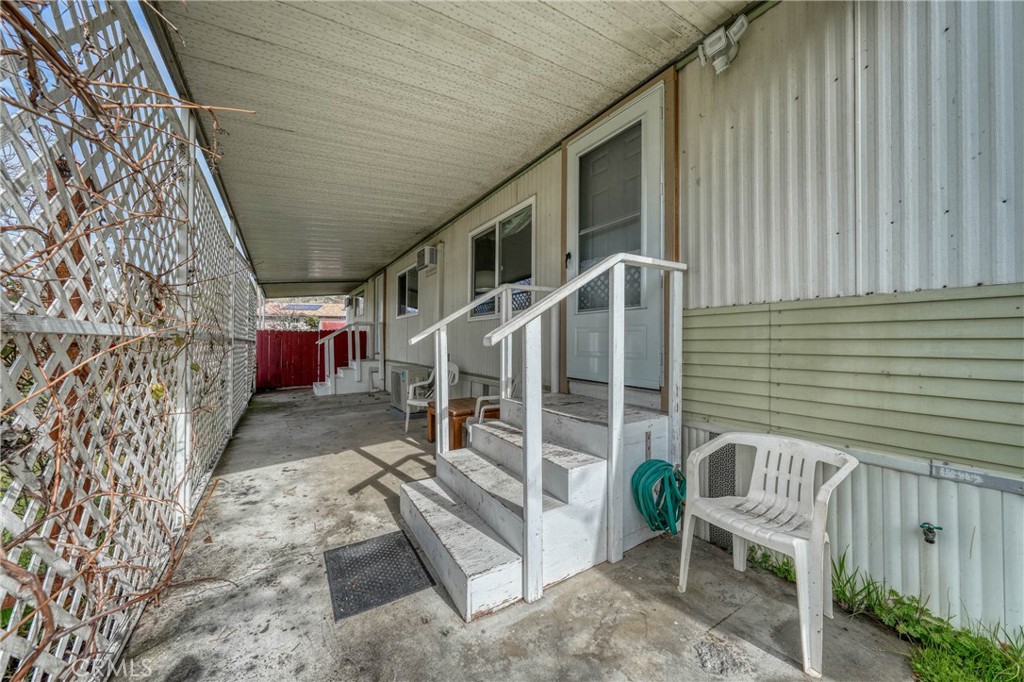 5890 E Highway 20 9 Property Photo 10