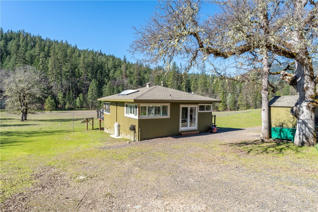 30429 Ridgewood Drive Property Photo 4