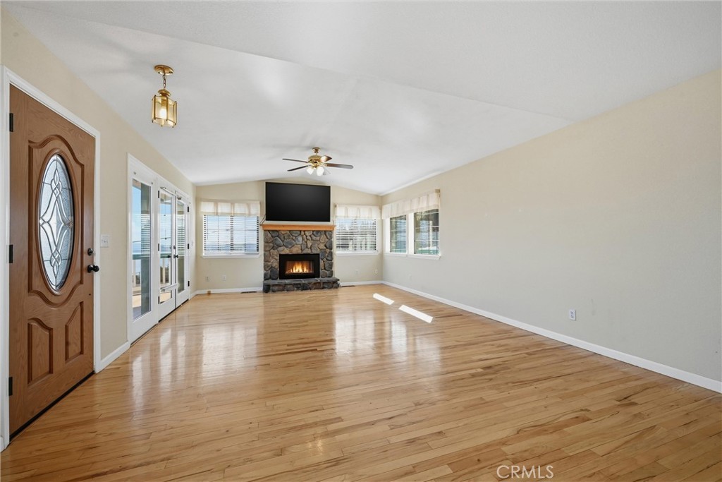 3469 Greenwood Property Photo 12