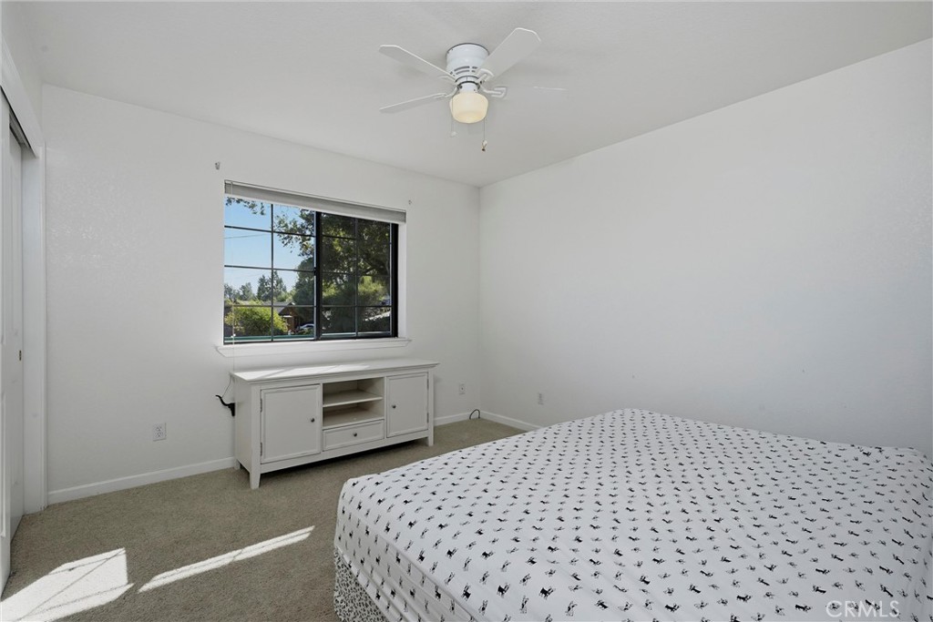 3469 Greenwood Property Photo 15