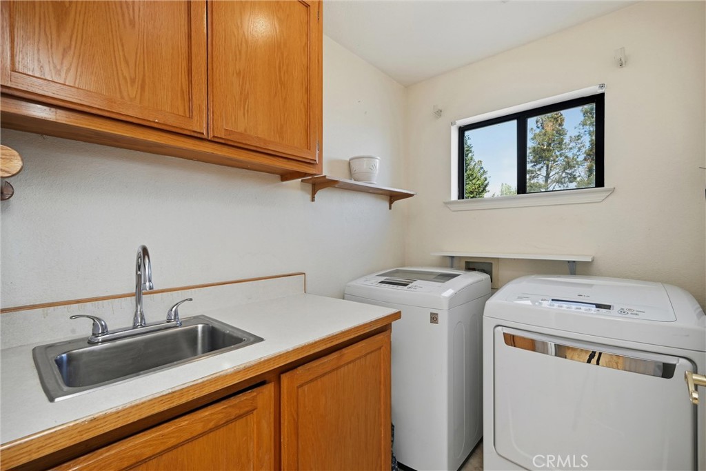 3469 Greenwood Property Photo 27