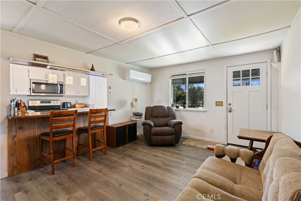 5235 Gaddy Property Photo 7