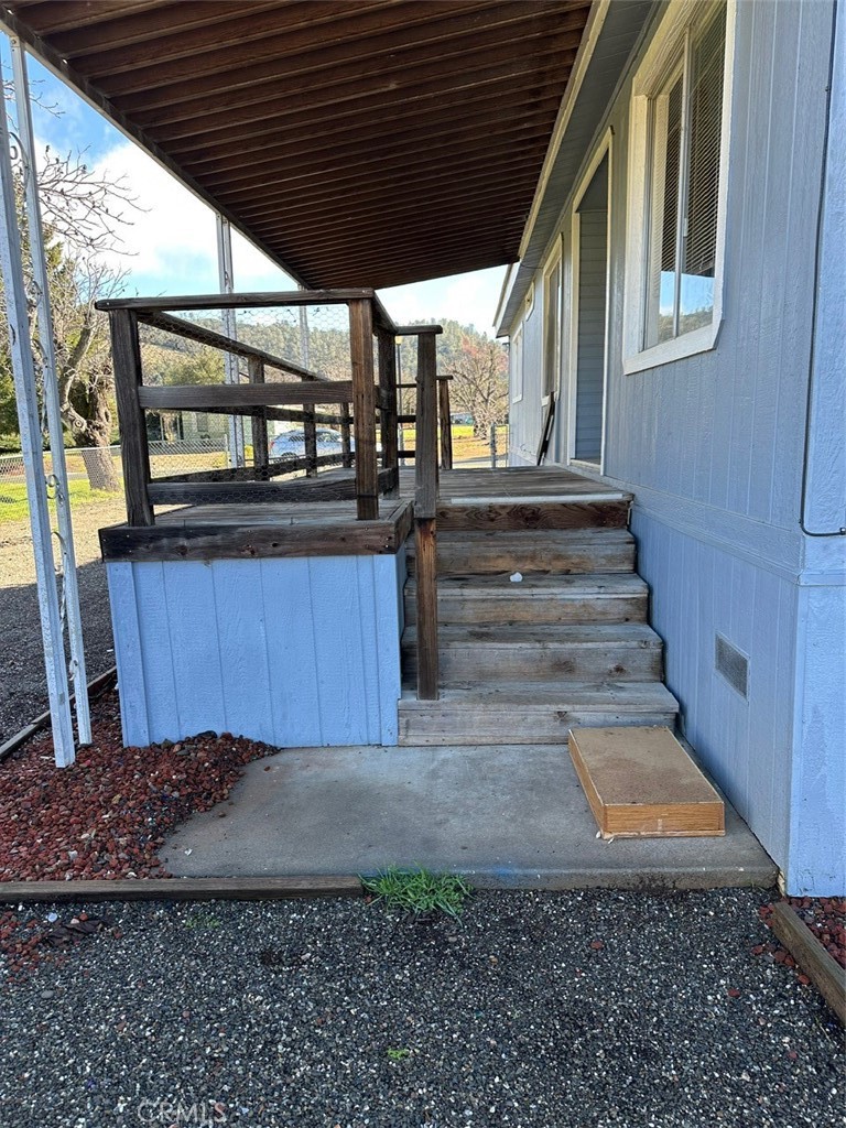 13925 Walnut Property Photo 5
