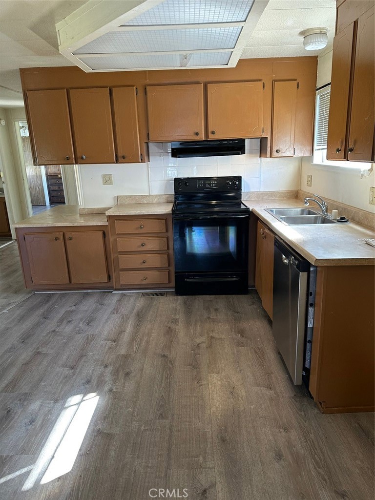 13925 Walnut Property Photo 11