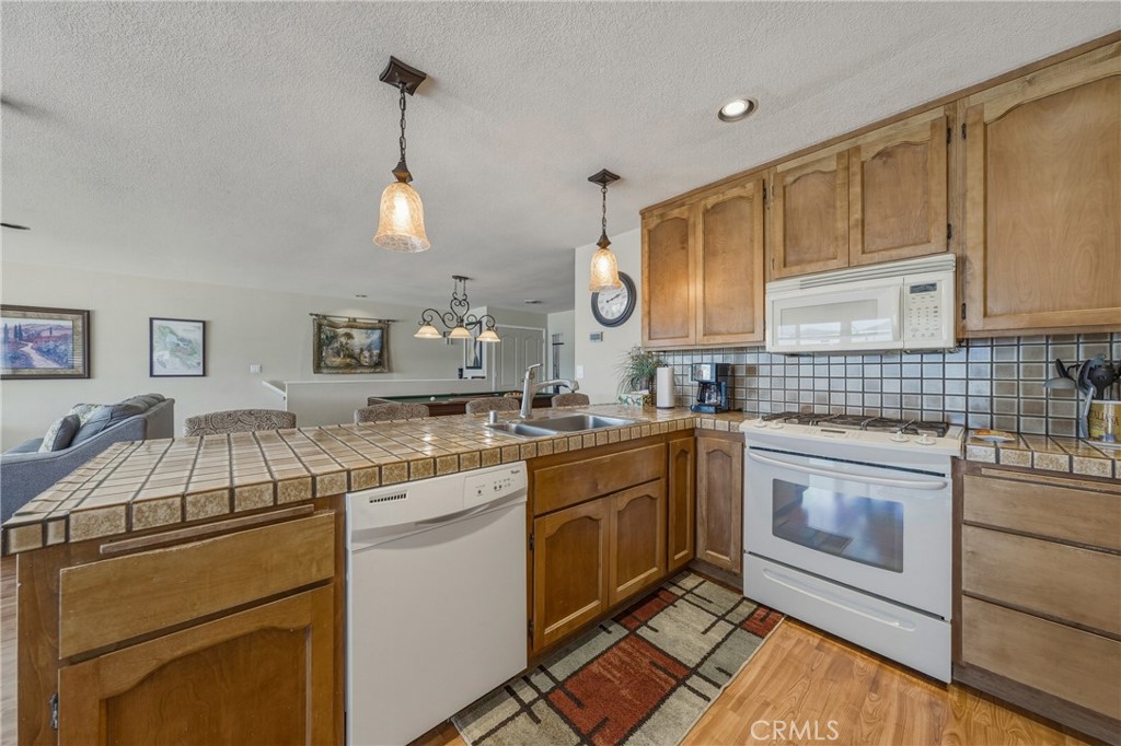 14038 Rosewood Lane Property Photo 12