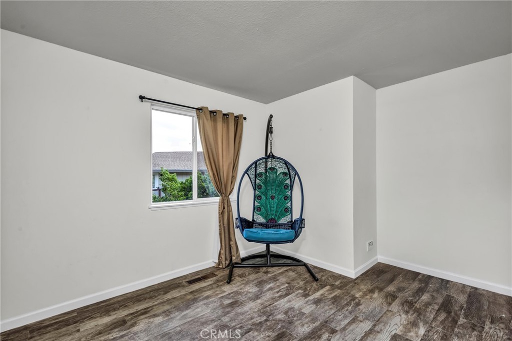 18528 North Shore Drive Property Photo 27
