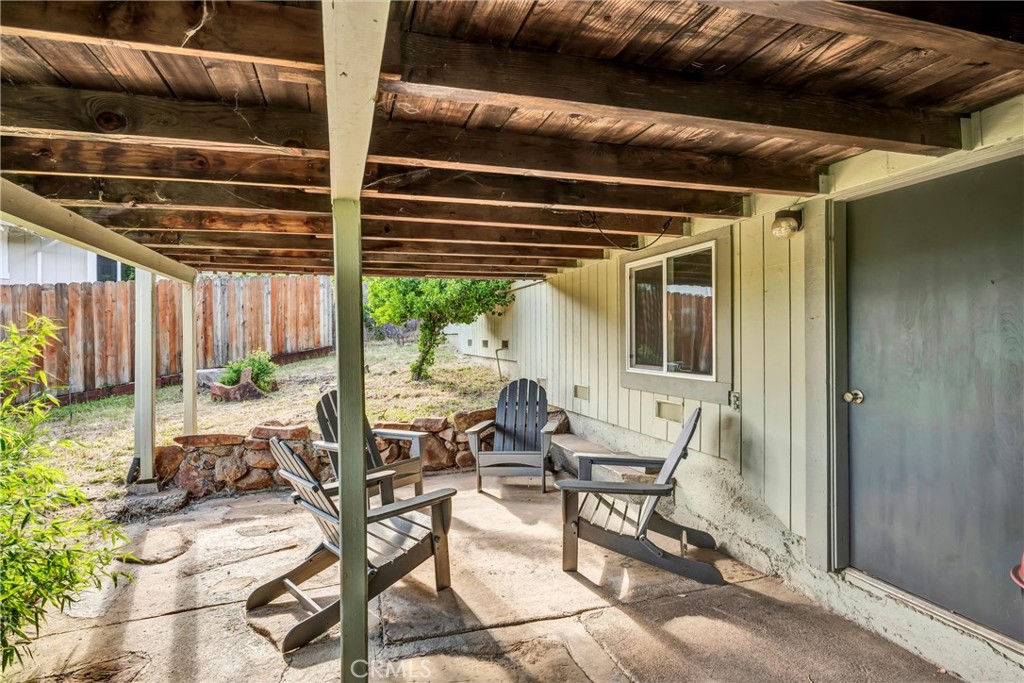 18528 North Shore Drive Property Photo 30