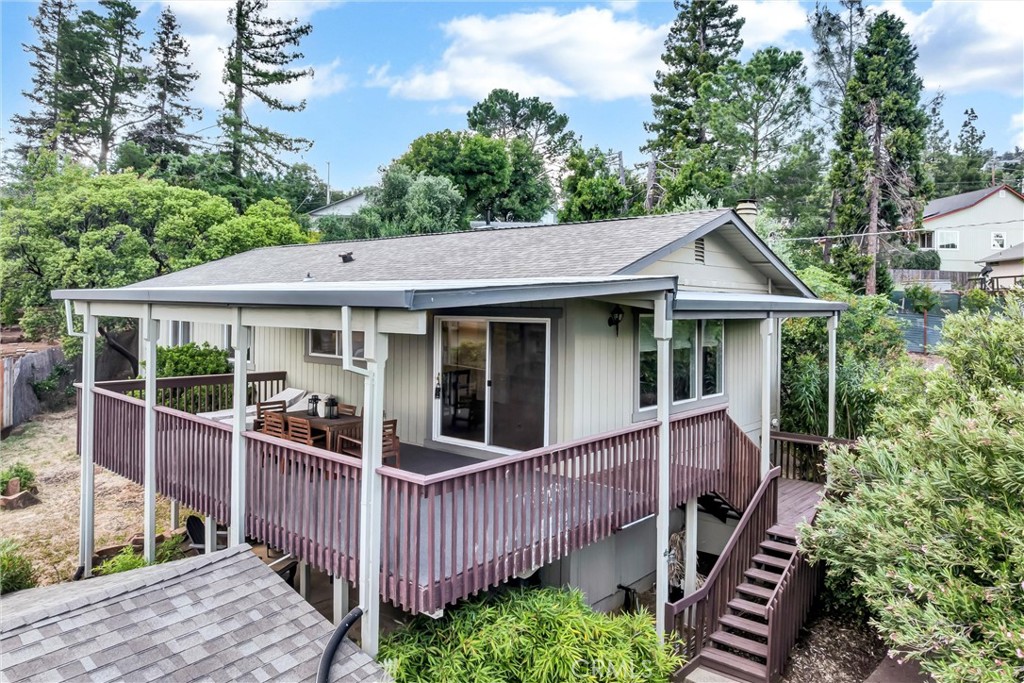 18528 North Shore Drive Property Photo 47